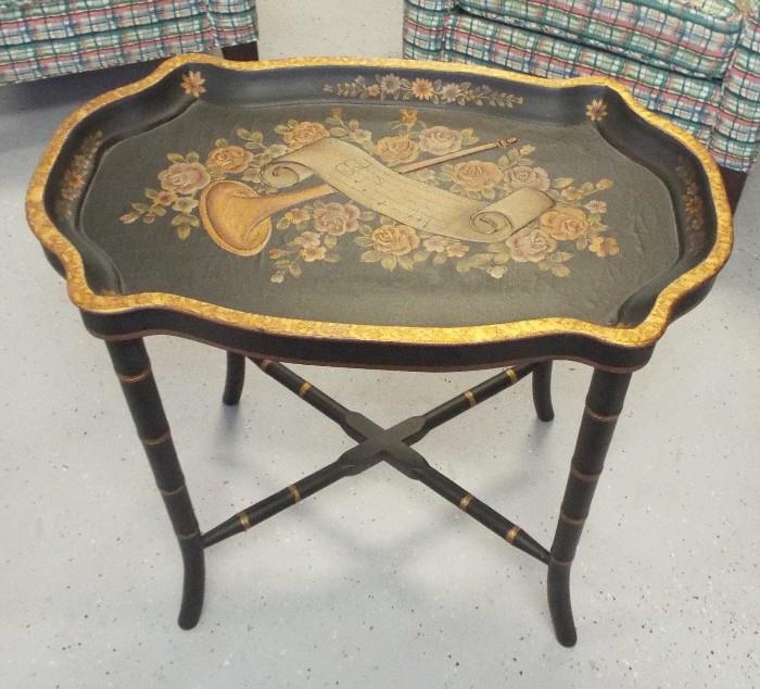 LACQUERED AND PAINTED TRAY TABLE
