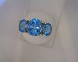 14K yellow gold / 3 oval blue topaz ring