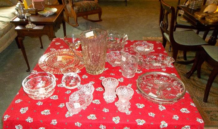 Assorted glassware and crystal service pieces