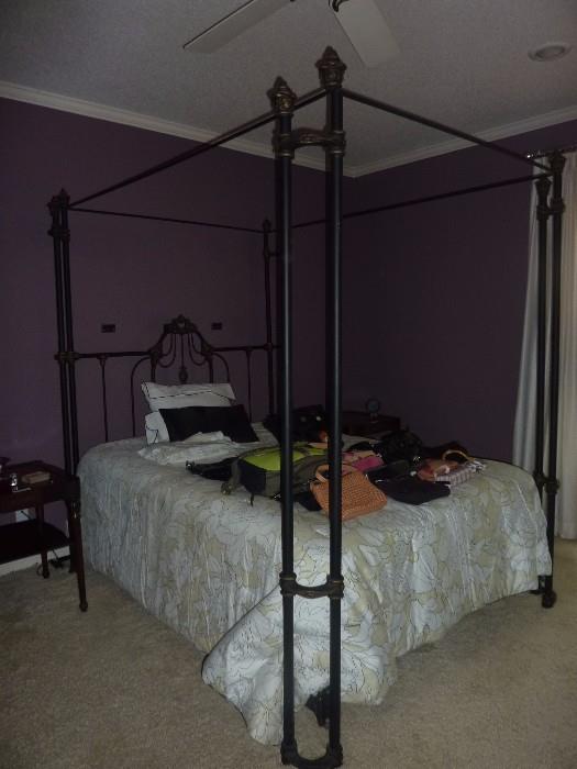 Queen Iron Canopy Bed