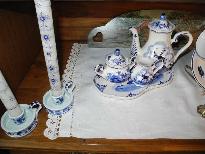 More lovely Delft pieces