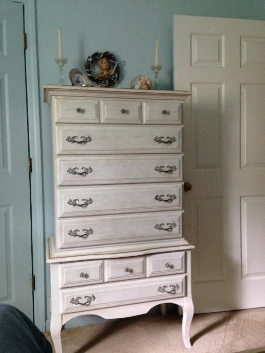 Dainty highboy from in bedroom suite including bed, mirror and night stand, 1950s