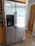 FRIGIDAIRE SIDE BY SIDE