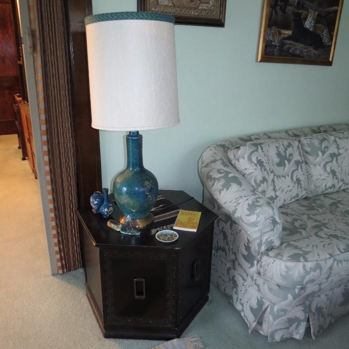 end tables, lamps