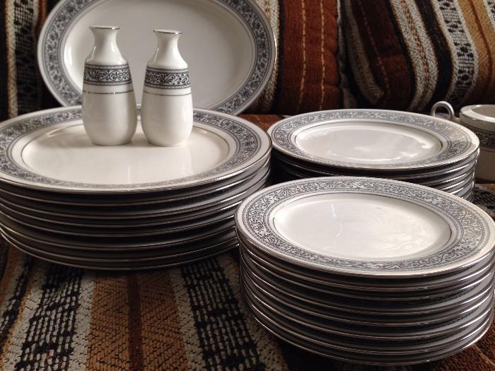 Noritake 'Prelude' China Set Service for Eight Plus Serving Pieces