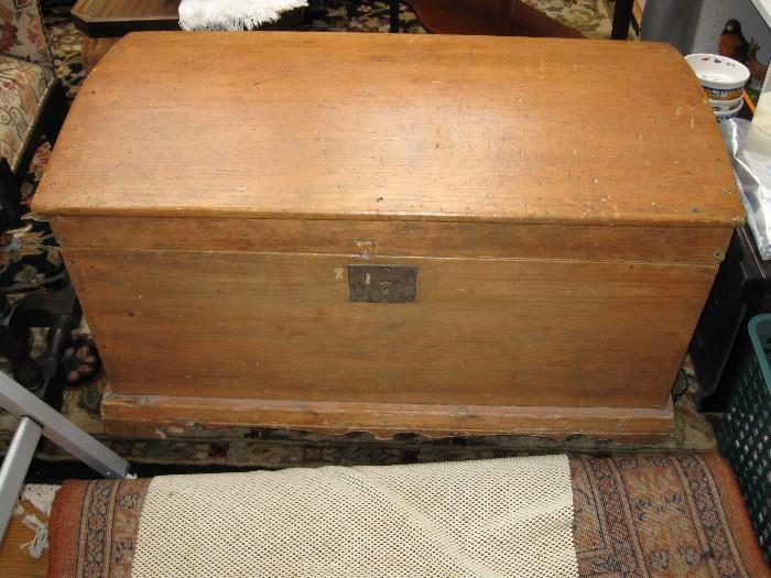               SEAMAMS TRUNK DATED 1851