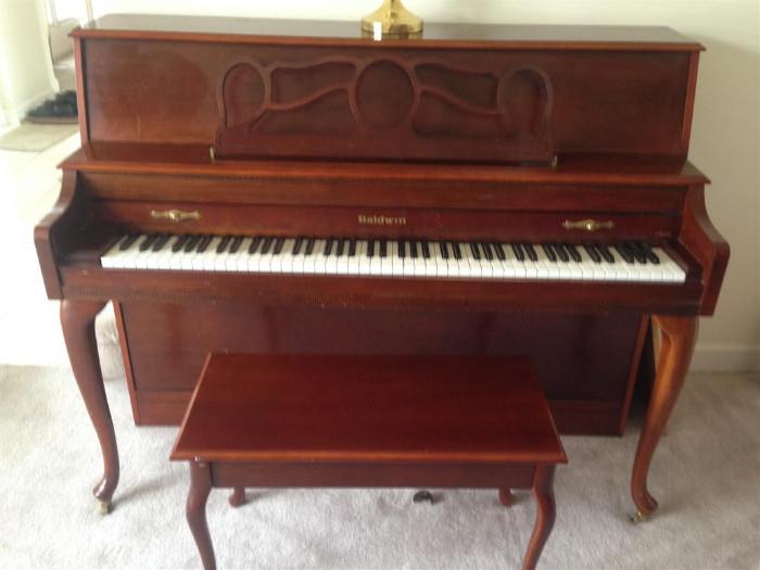 Baldwin cherry piano
