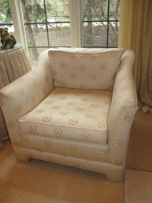 UPHOLSTERED ARM CHAIR IN CUSTOM FABRIC