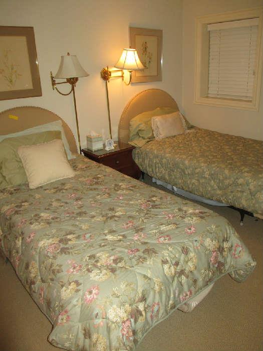 TWIN BED HEADBOARD WITH FRAME
TWIN BOXSPRINGS AND MATTRESS SET
LAMPS ON WALL