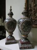PAIR OF DECORATIVE URNS WITH LEAF DESIGN
