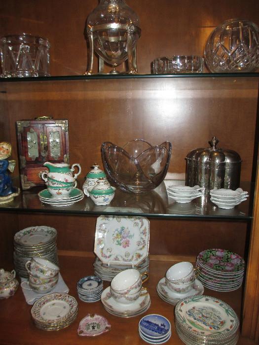 VARIETY OF COLLECTIBLES