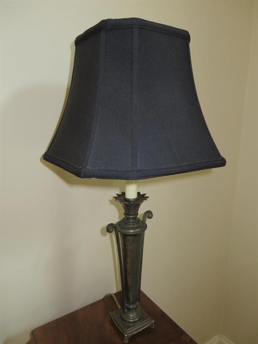 DECORATIVE LAMP WITH BLACK SHADE

