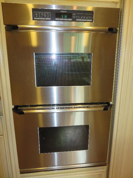 STAINLESS STEEL DOUBLE OVEN
DACOR
