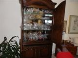 BEAUTIFUL HENREDON BAR CABINET