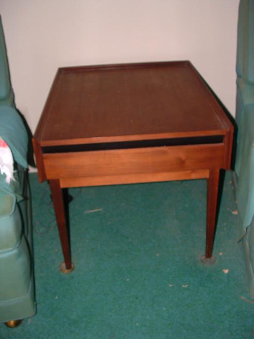 Dillingham lamp table (1 of 2)