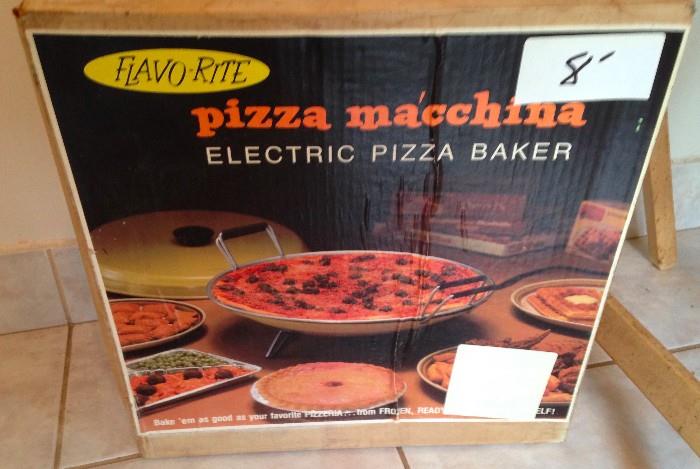 Electric pizza maker