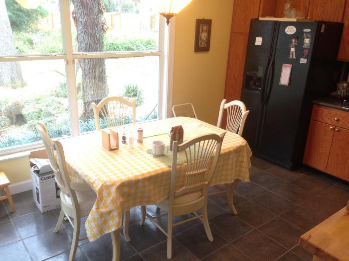 French country style kitchen table and chairs