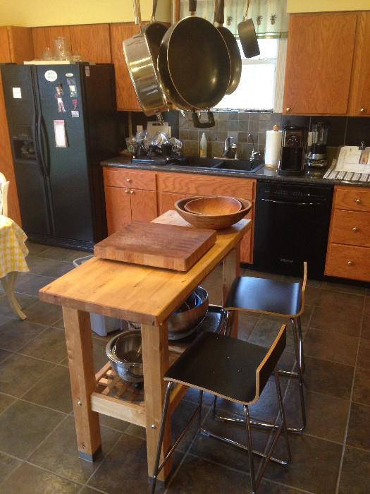 Butcher block island and chair set