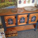 Country Cottage server, depression plates