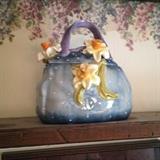 Daffodil bag (ceramic)