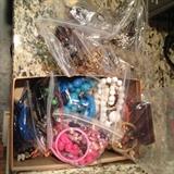 Jewelry (small quantity of bagged items)