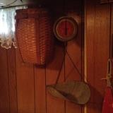 Adirondack Pack Basket & John Chatillon 20 # hanging scale