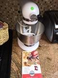 KITCHENAID MIXER