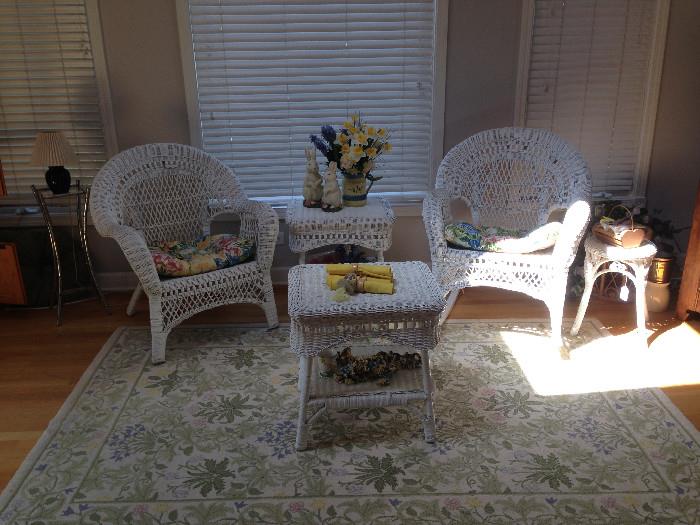 This great wicker set would look good inside or out!