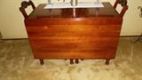 Willet cherry drop leaf table with 2 leaves & pads