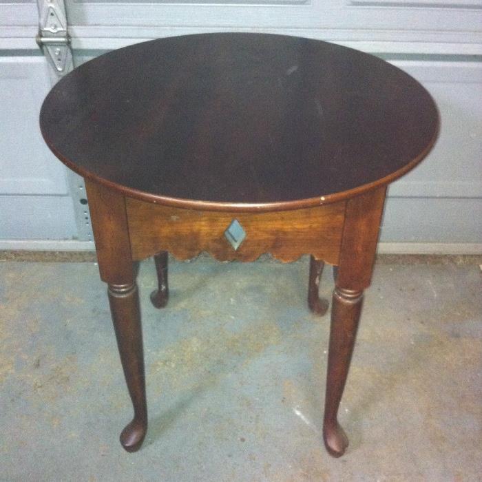 Small round lamp table.