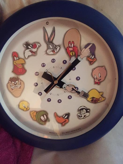 Looney Toons clock