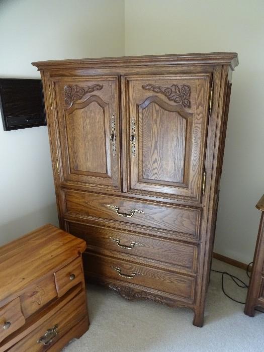 Oak Bedroom Set, Armoire, Dresser, nightstands and King head Board