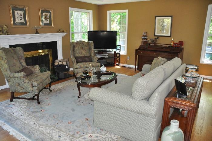 Gorgeous family room filled with quality treasures!