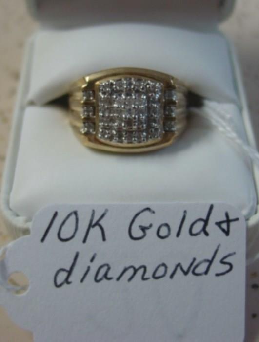 10K Gold & Diamond Ring