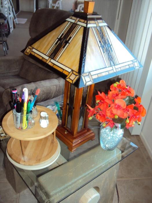 leaded glass with wood base table lamp