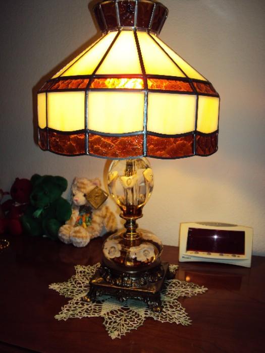 Paperweight base lamp with leaded glass shade 