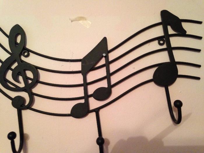MUSIC NOTE CLOTHES HANGER