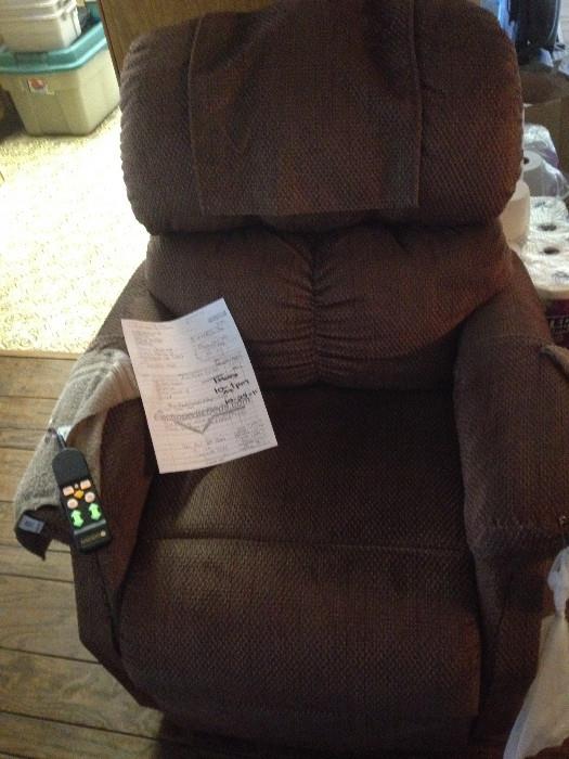 new reclining chair with remote and original receipt of $1000