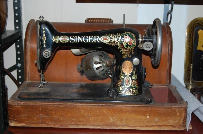 Vintage Singer Sewing Maching