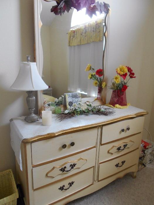 Blond chest of drawers with mirror