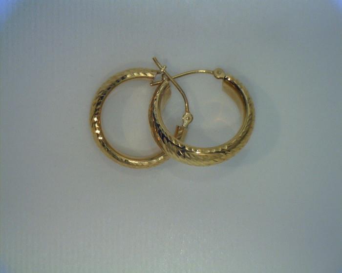 Another view of the 14K earrings