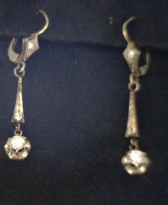18K white gold drop earrings - .70 ct weight - 1920's
