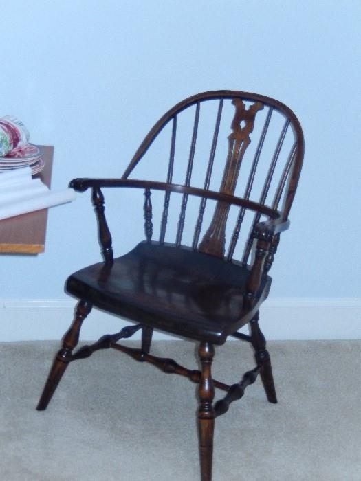 EXCEPTIONAL WINDSOR CHAIR