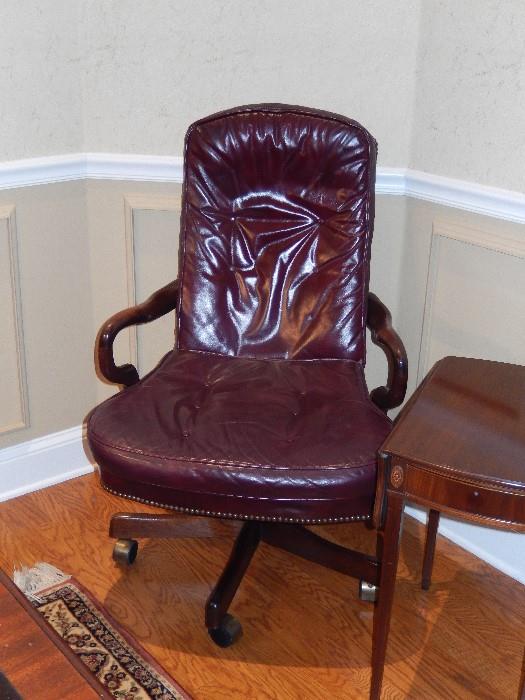 ALL LEATHER DESK CHAIR