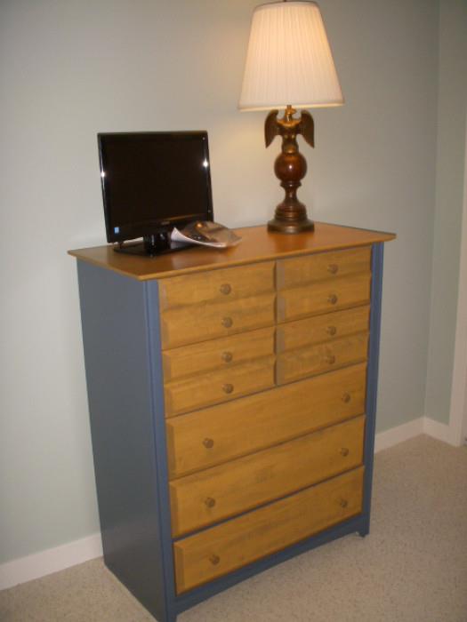 Chest of drawers, Eagle lamp, & flat screen TV