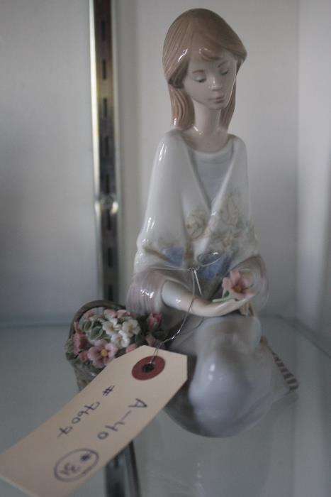 A40 #31 Lladro Flower Song #7607