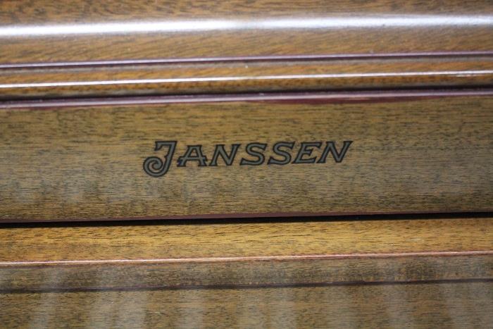A8#7 Janssen 1965 Console Piano Mahogany Condition of 8  #173671
