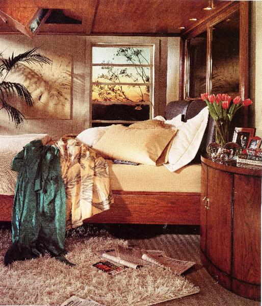 Striking Thomasville Kallista Bedroom Set - Beautiful Red Oak 4 post Canopy King Size Bed with rich Chestnut color finish and unique Canopy with a place for a 13" size TV built in and double mirror headboard, California King Mattress & Boxsprings. Also pictured is 2 of 2 Oval Night Stands with 2 doors & adjustable shelf storage. Other pieces to bedroom set are a matching triple dresser, matching Chest of Drawers, Armoire - all pictured elsewhere in this collection. This set is a real showpiece for any master bedroom