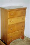 Early American Style Chest of Drawers (matching to double bed set pictured separately)