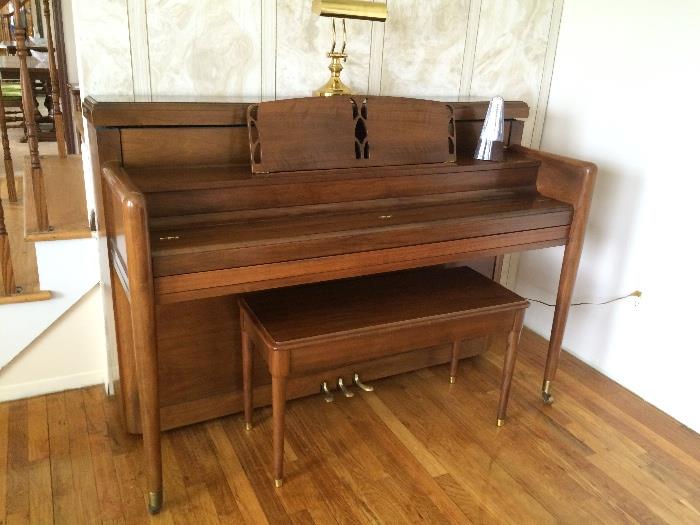Beautiful Sohmer Upright Maple Piano